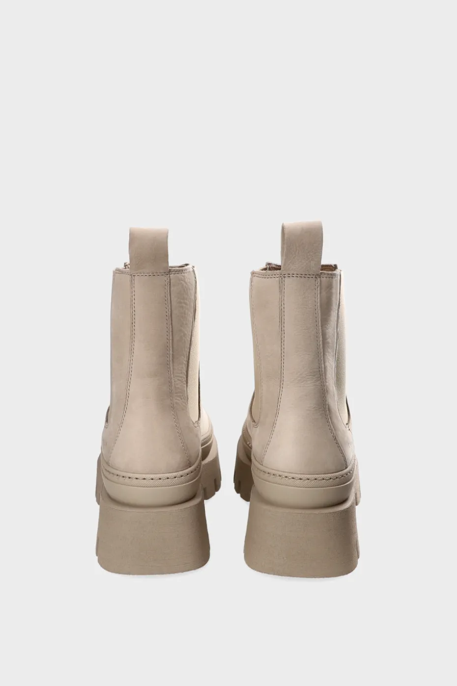 CPH686 Nabuc Almond