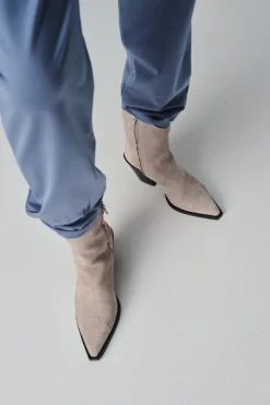 CPH238 Suede Light Stone