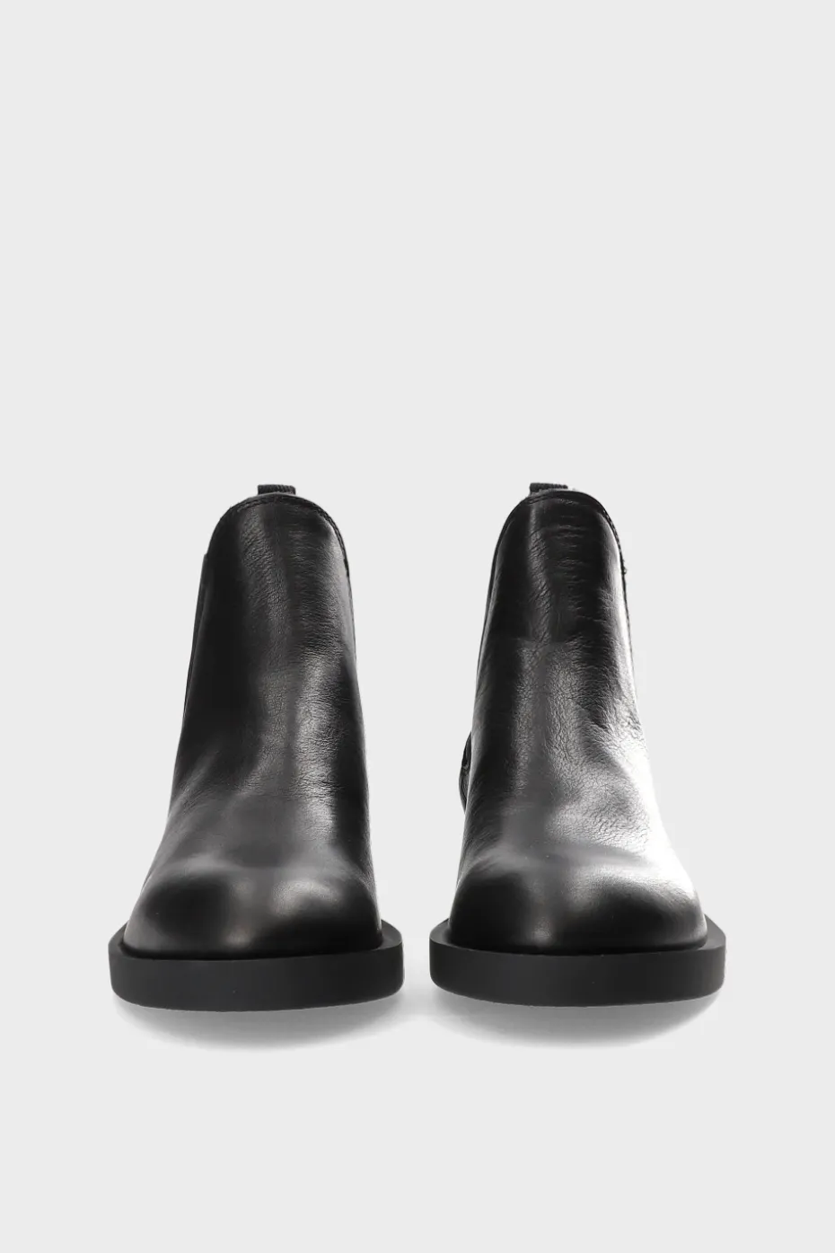 CPH682 Vitello Black