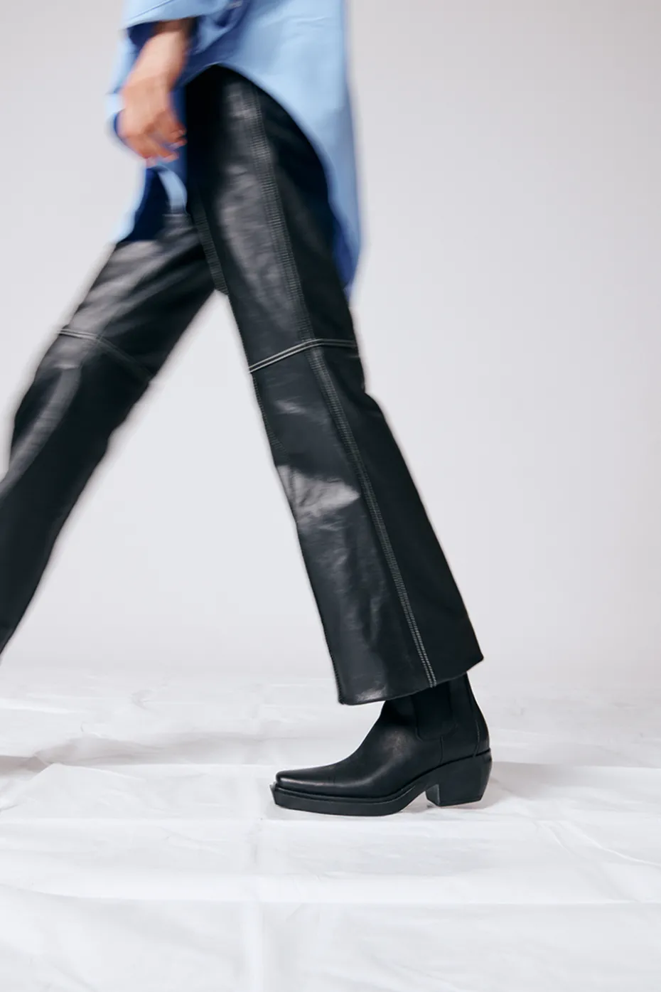 CPH236 Waxed Nabuc Black
